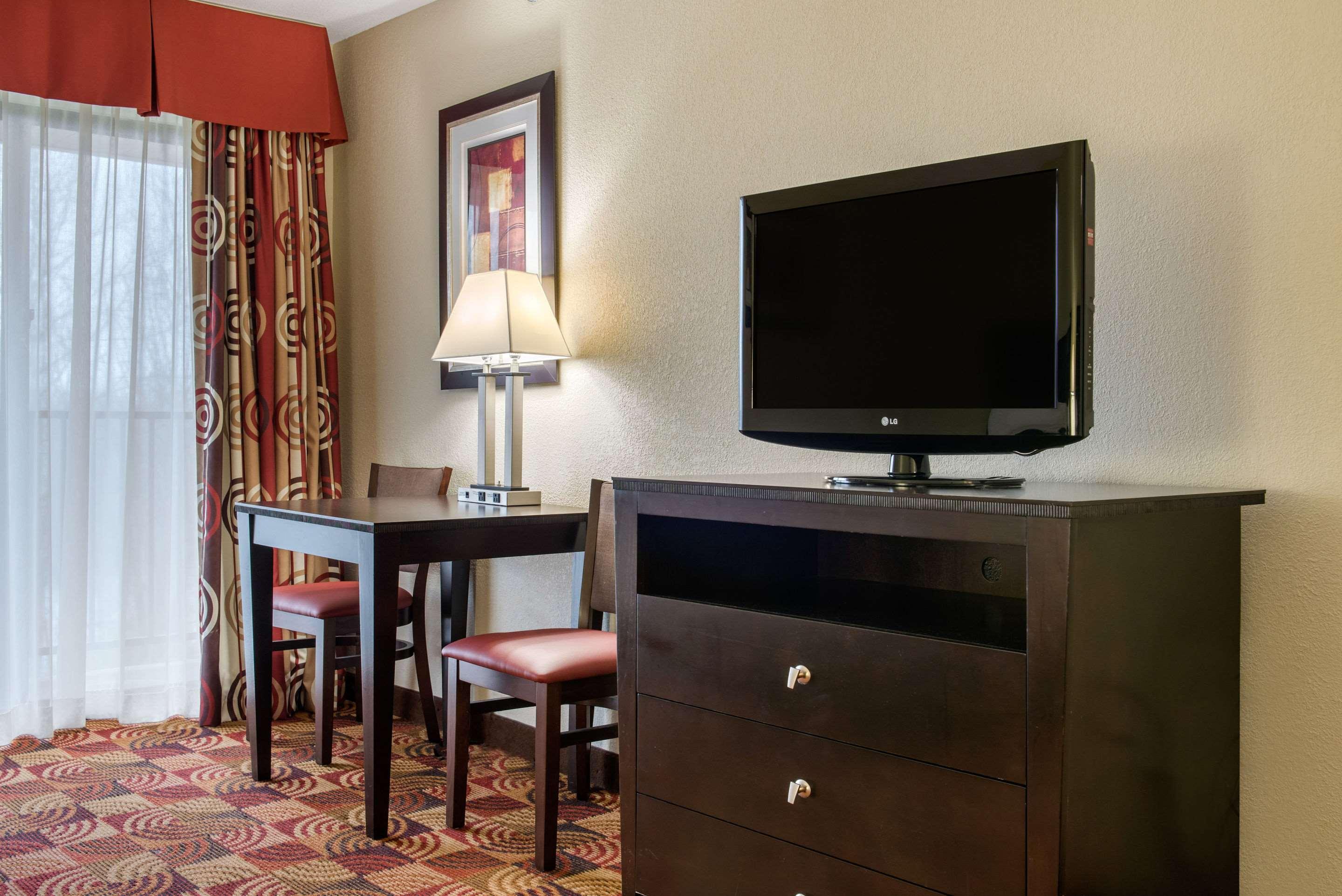 Quality Inn Bloomington Near University Esterno foto